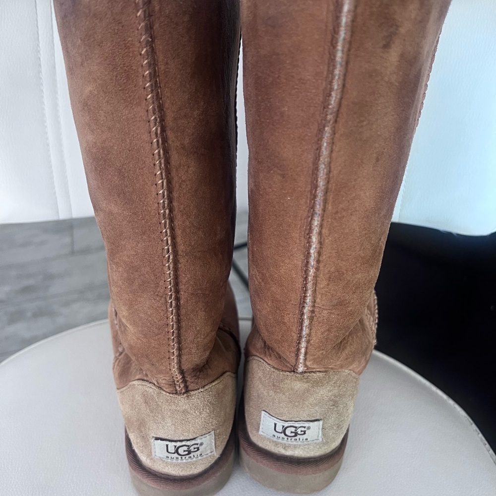 Uggs Classic tall Chestnut Suede Shearling Boots Womens 7 VGUC Tan - Picture 2 of 7
